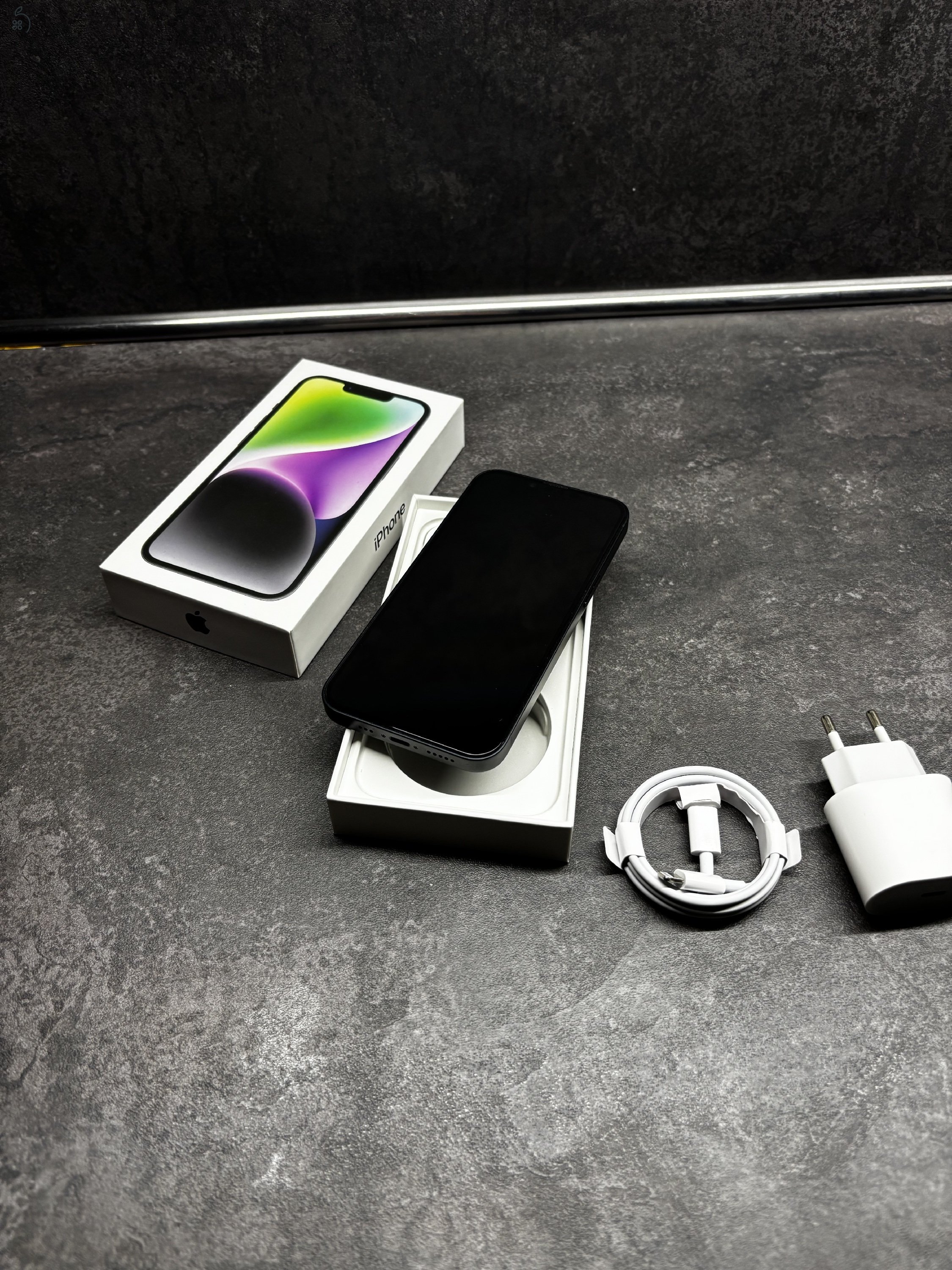 Apple iPhone 13 128Gb, kártyafüggetlen, Szép állapotú, 1 Év Garancia!