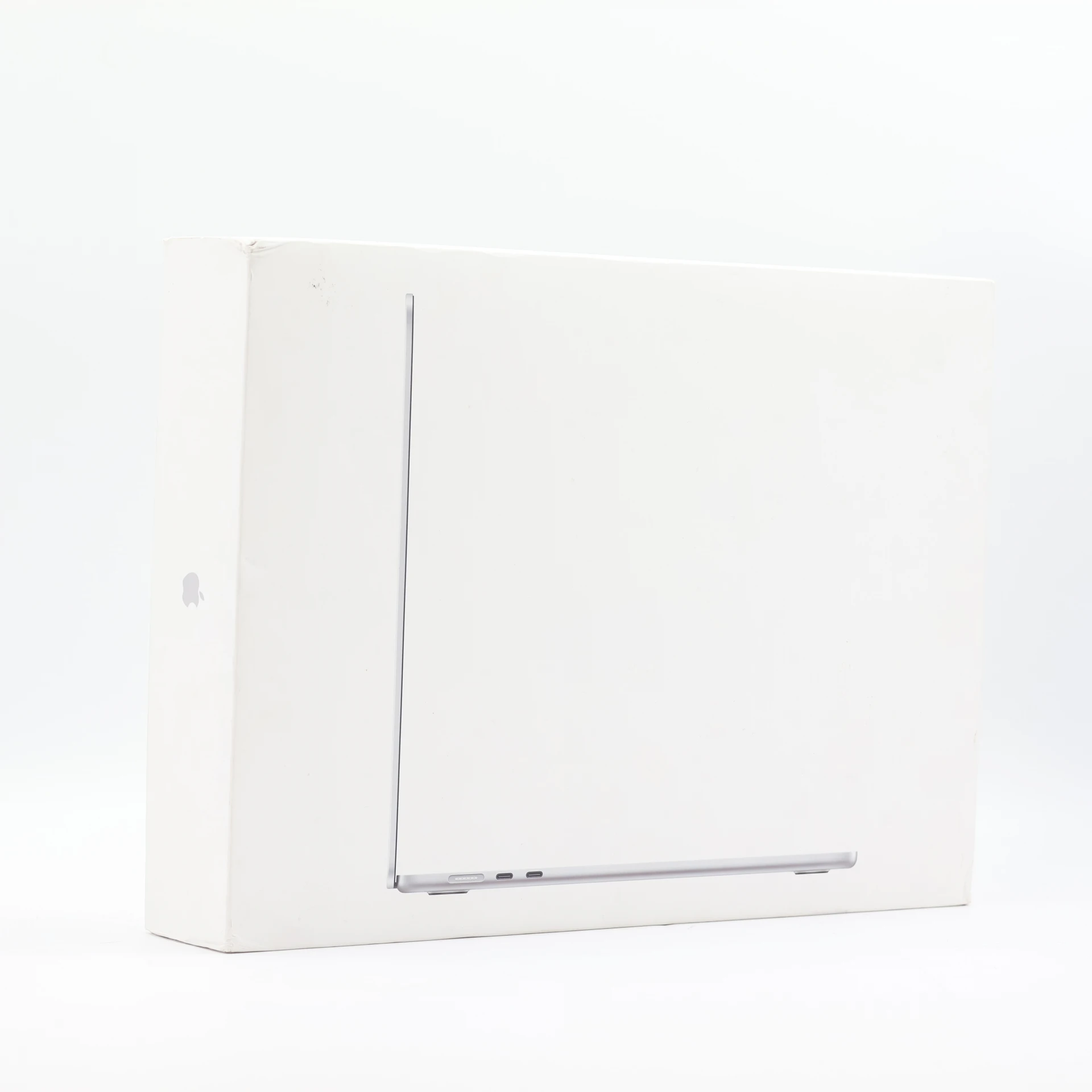 1 év garanciával! Felújított Apple Macbook AIR M4 2025 512 GB Silver
