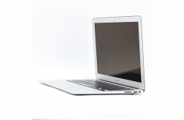 1 év garanciával! Felújított Apple Macbook AIR i5 2015 early 128 GB Silver