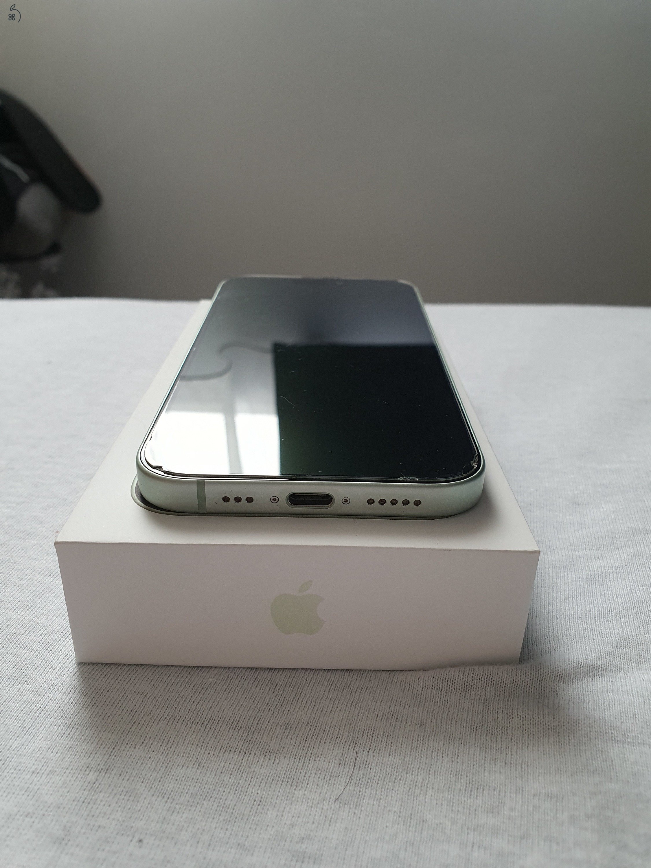 Iphone 15, zöld, 128 GB, kártyafüggetlen