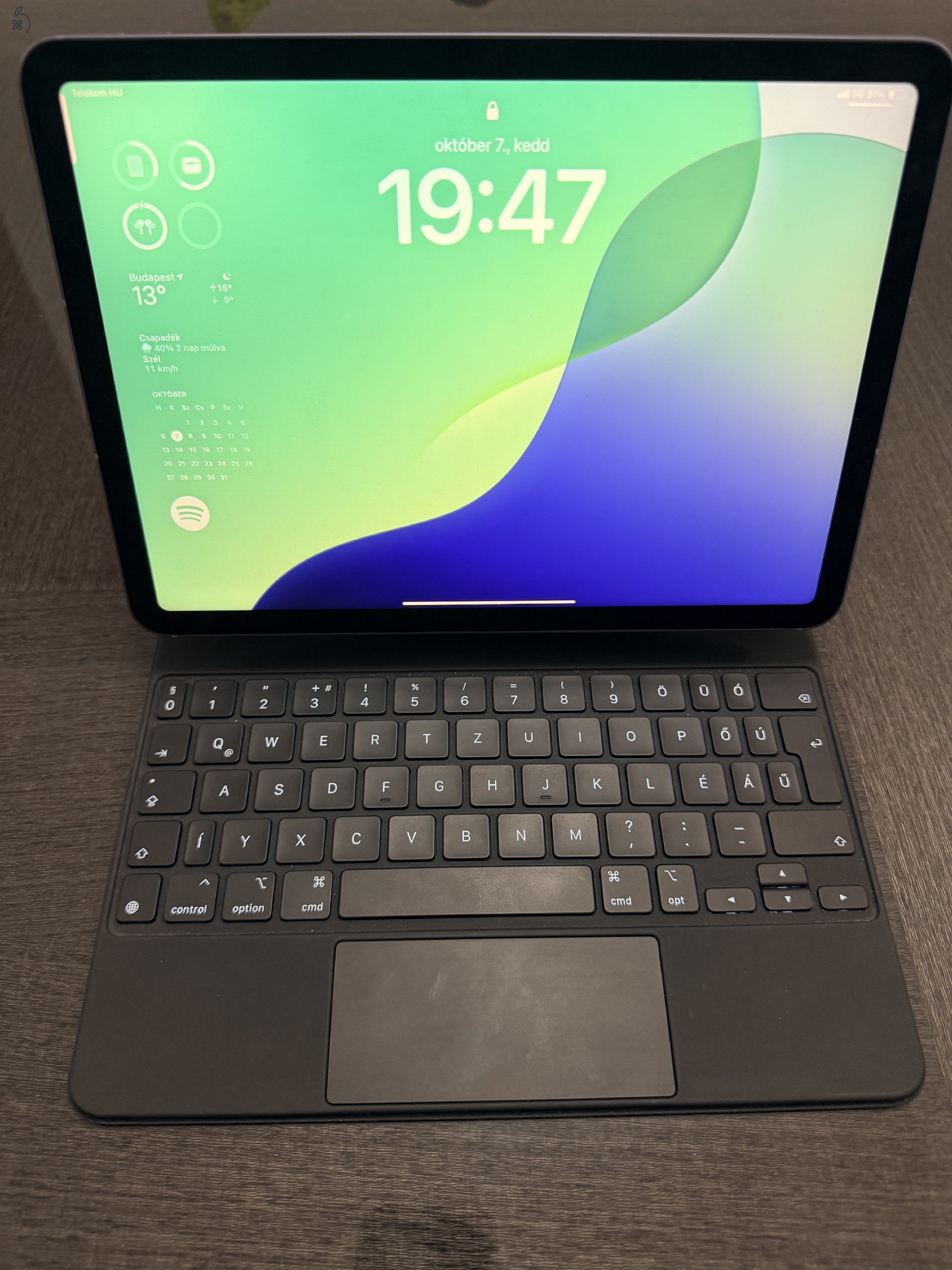 Ipad Air 64gb m1 Cellular + magic keyboard