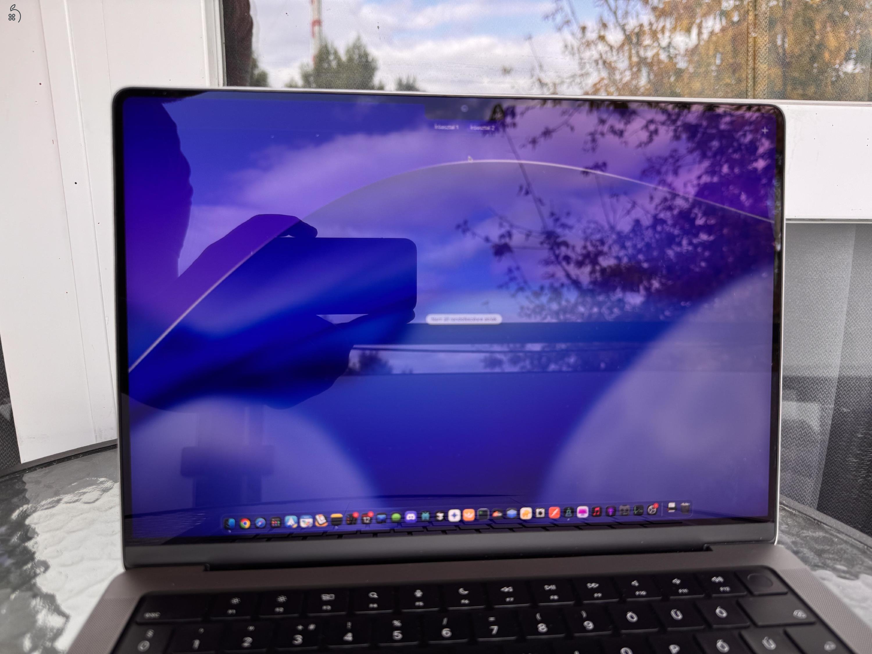 MacBook Pro 14 (2021) Space Gray, 16 GB RAM, 512 GB SSD (magyar bill)