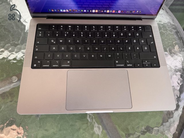 MacBook Pro 14 (2021) Space Gray, 16 GB RAM, 512 GB SSD (magyar bill)