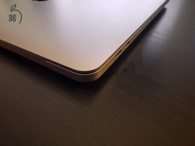 Apple MacBook Pro i5 16GB RAM, 512GB SSD
