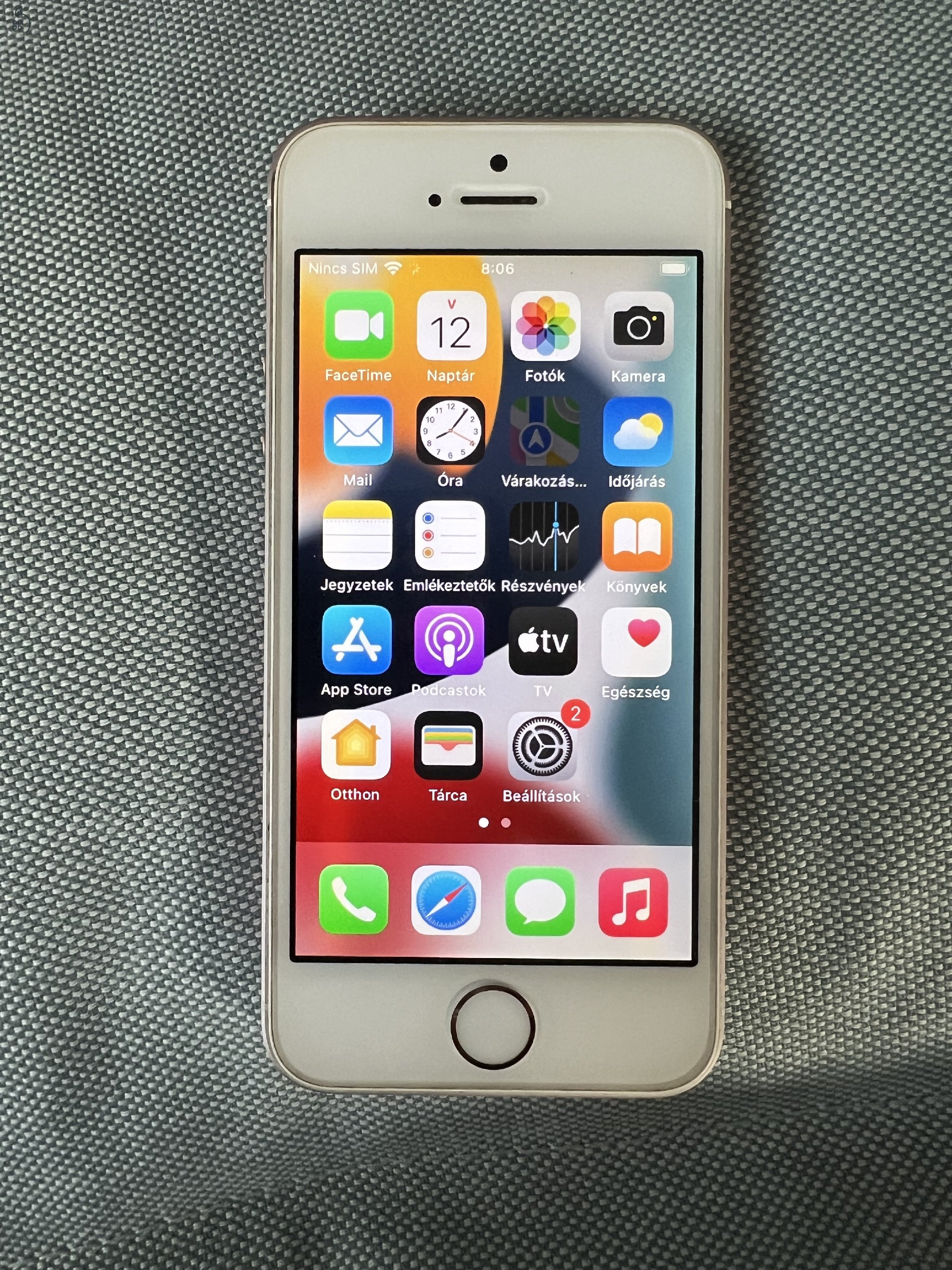 iPhone SE (1) rosegold - 100%-os akksi