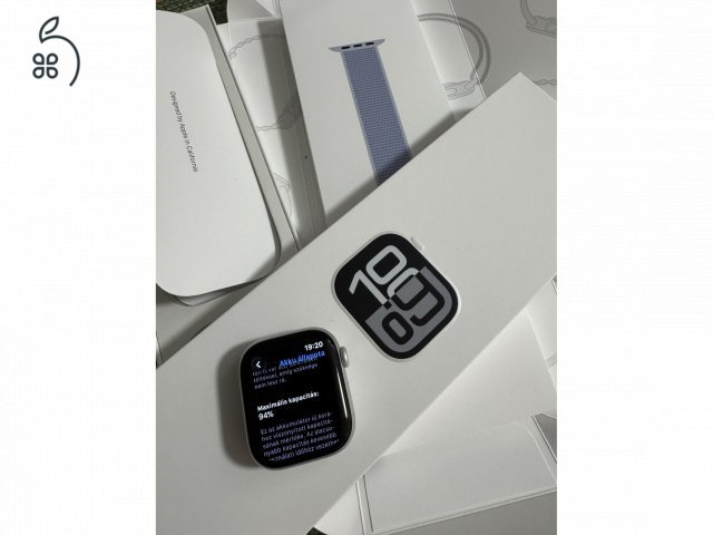 Apple Watch Series 10, 42mm, Silver Aluminium, Blue Cloud Sport Loop, 1 év gari