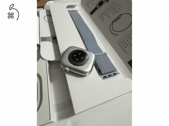 Apple Watch Series 10, 42mm, Silver Aluminium, Blue Cloud Sport Loop, 1 év gari