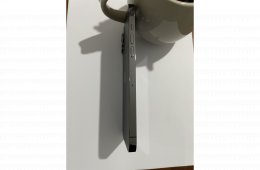 Eladó iPhone 12 Pro Max 256 GB tárhellyel grafit színben