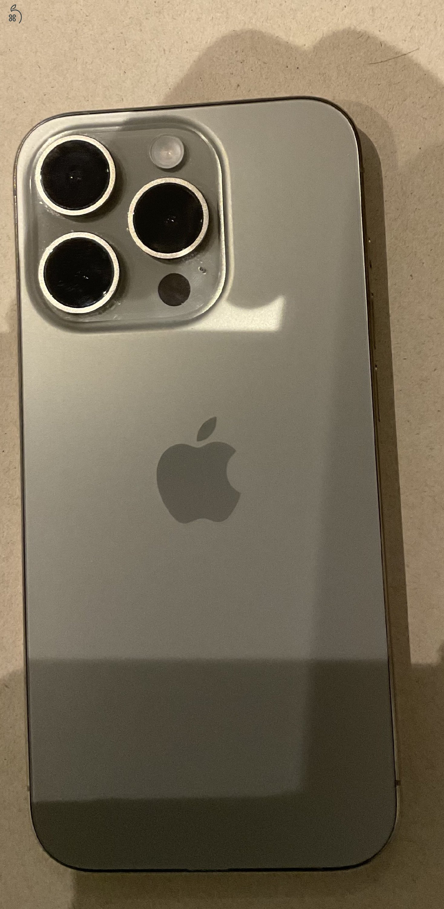 Iphone 15 pro 128 GB, natúr titán, Apple care +, 94 % akkumulátor 