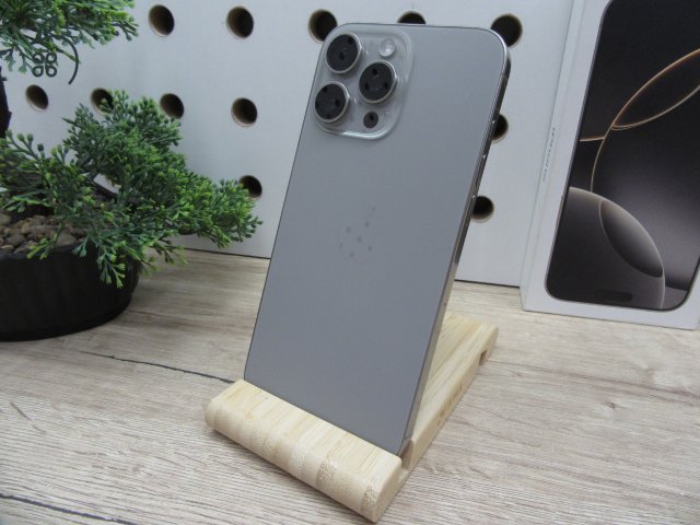 Apple iPhone 16 Pro Max – Natural Titanium – ProMotion, profi kamera, USB-C – 256 GB – Használt, megkímélt – 97% akku – 3 hónap garancia
