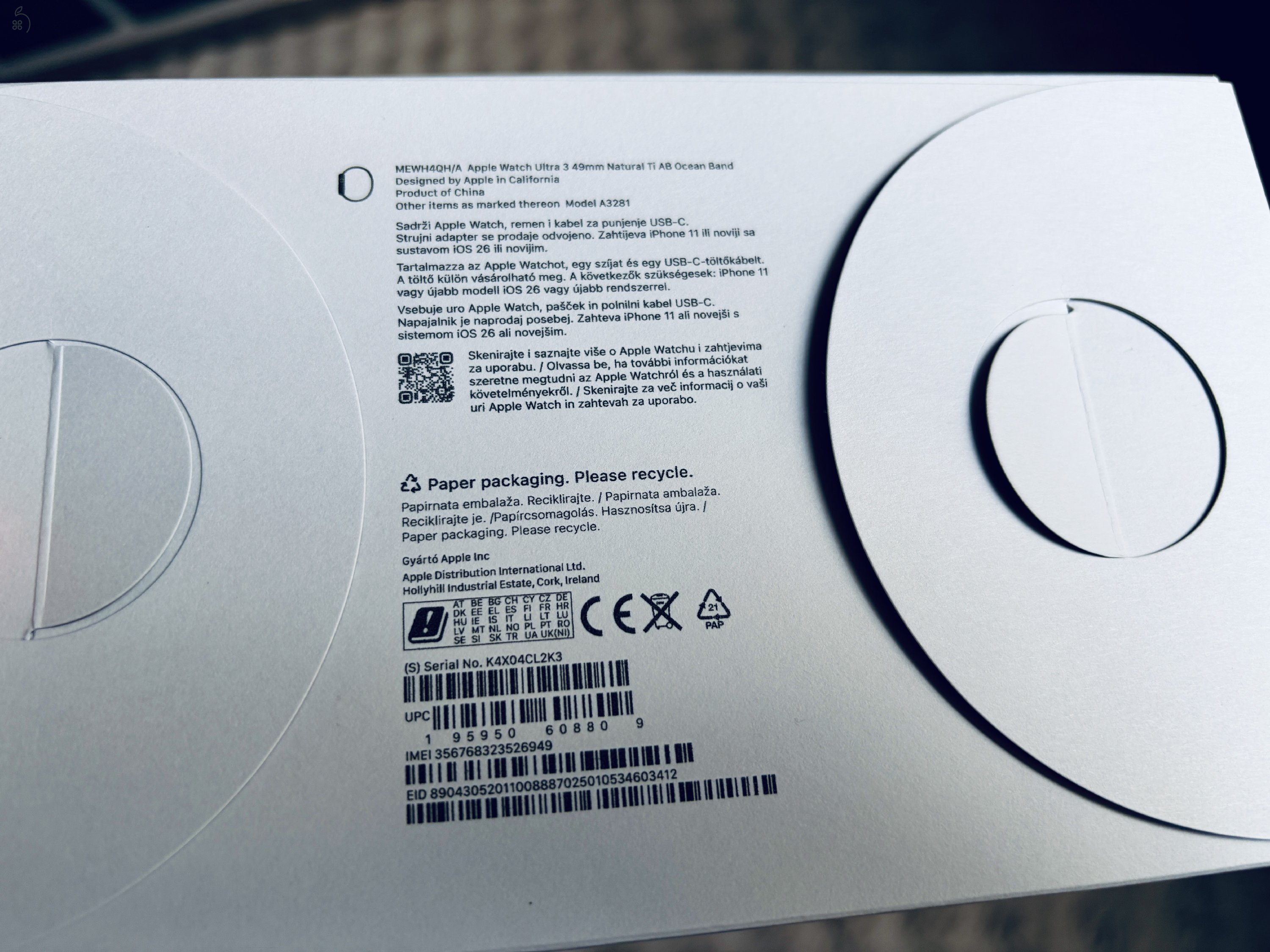 Apple Watch Ultra 3 - 3 év garancia - 4 gyári szíj - Milanese Loop titán - 3 hetes