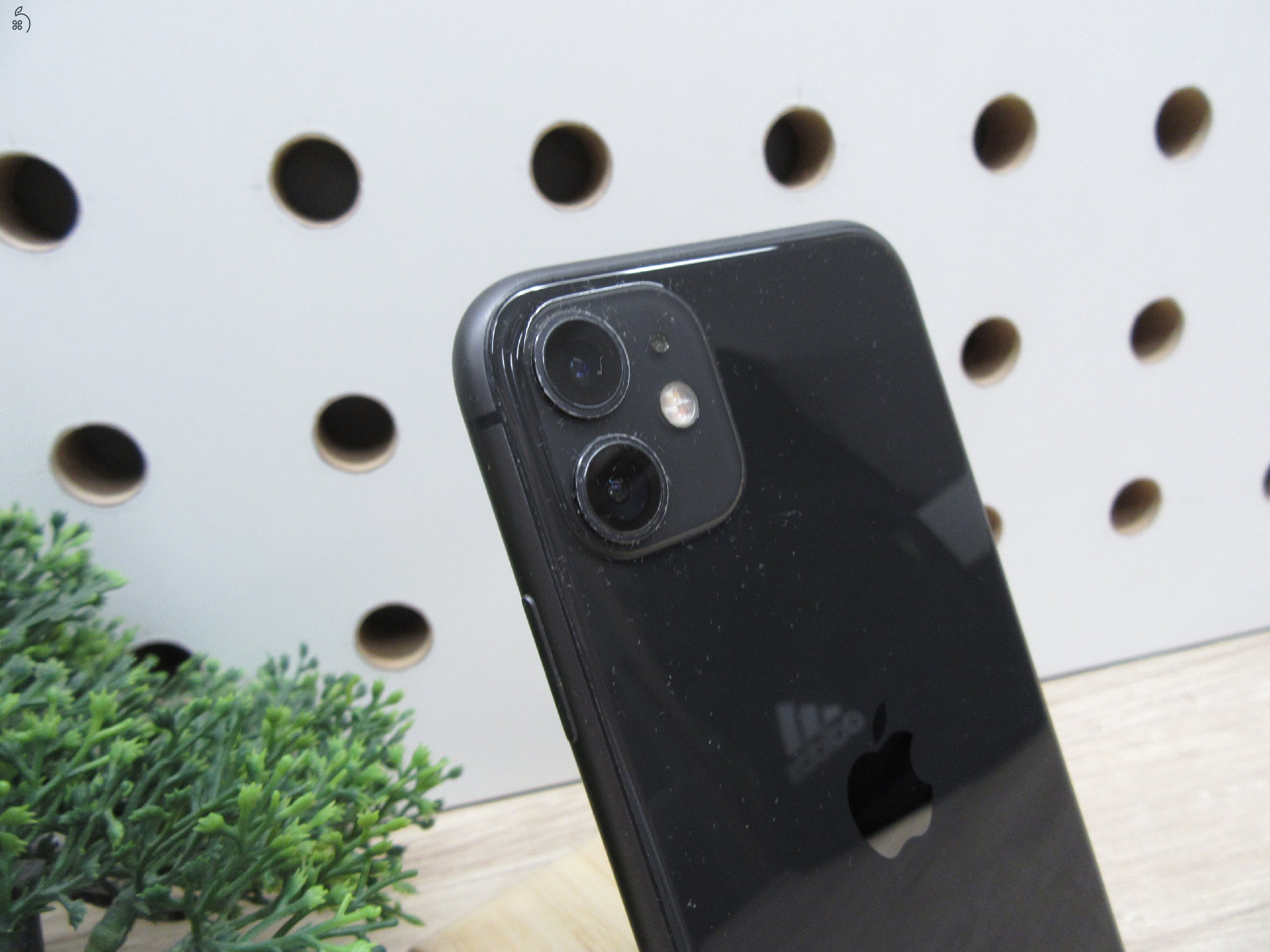 Apple iPhone 11 - Használt, megkímélt
