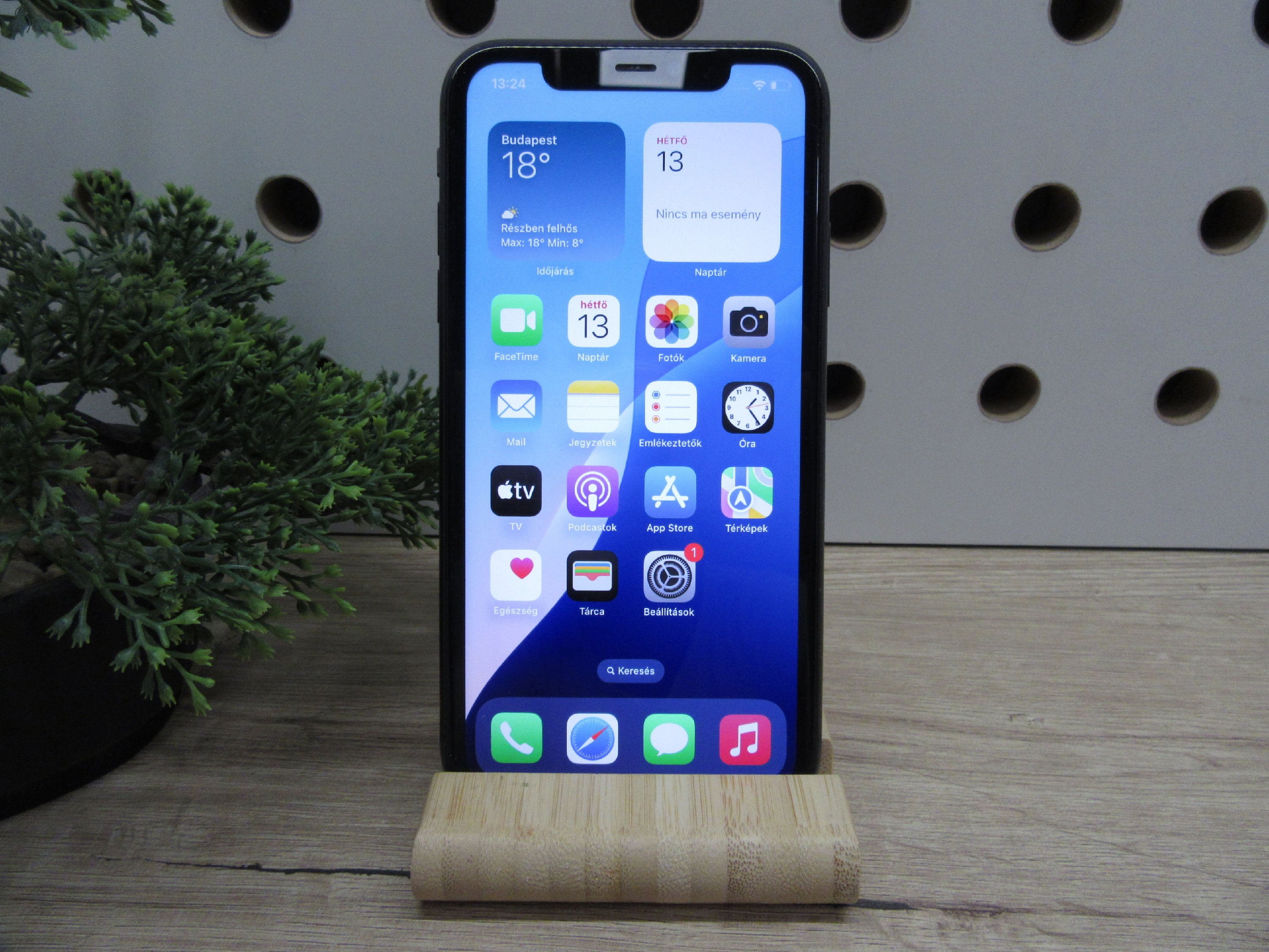 Apple iPhone 11 - Használt, megkímélt