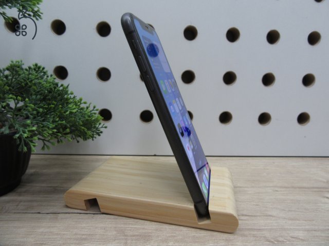 Apple iPhone 11 - Használt, megkímélt