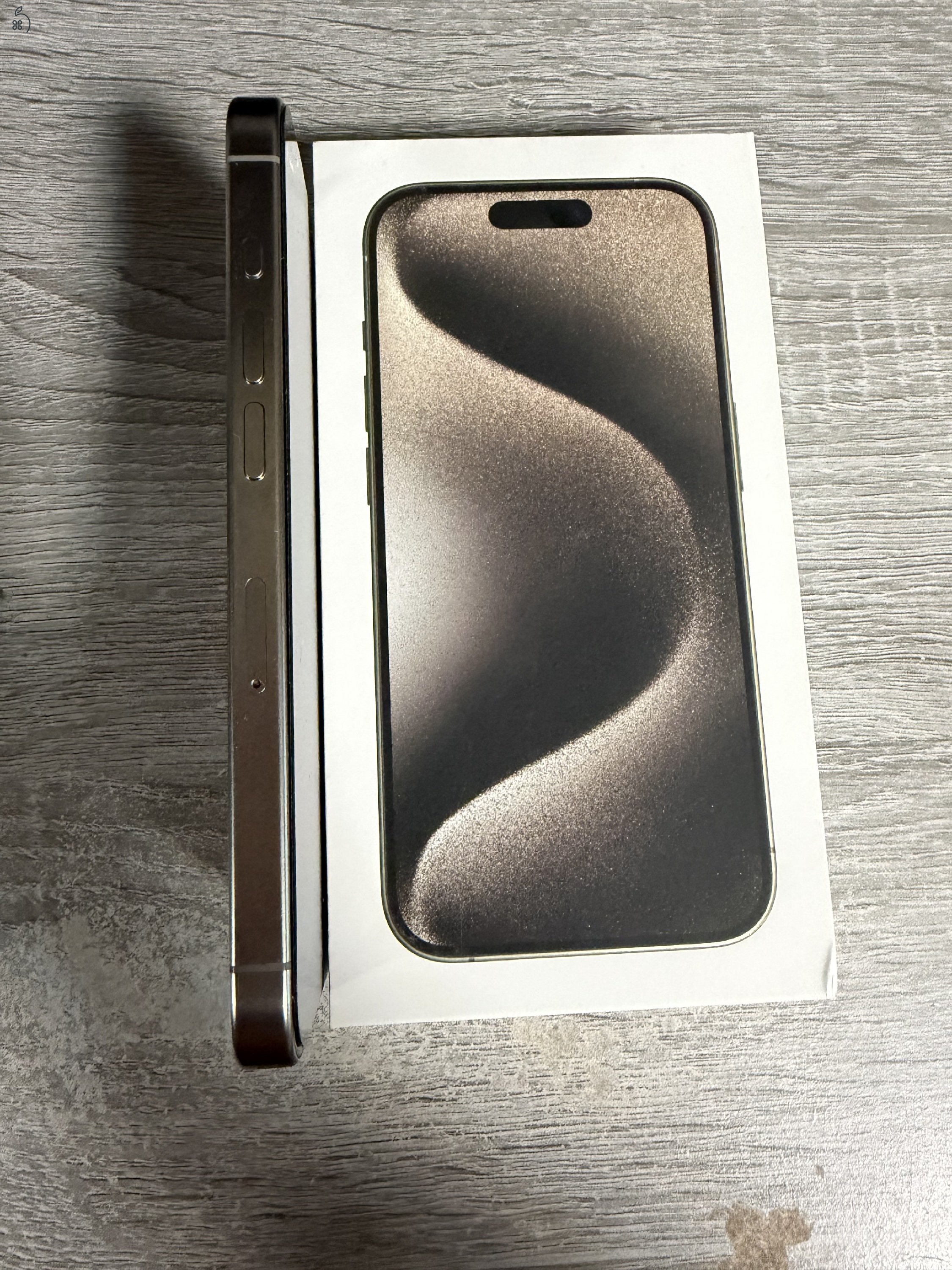 iPhone 15 Pro Natural Titanium 128GB