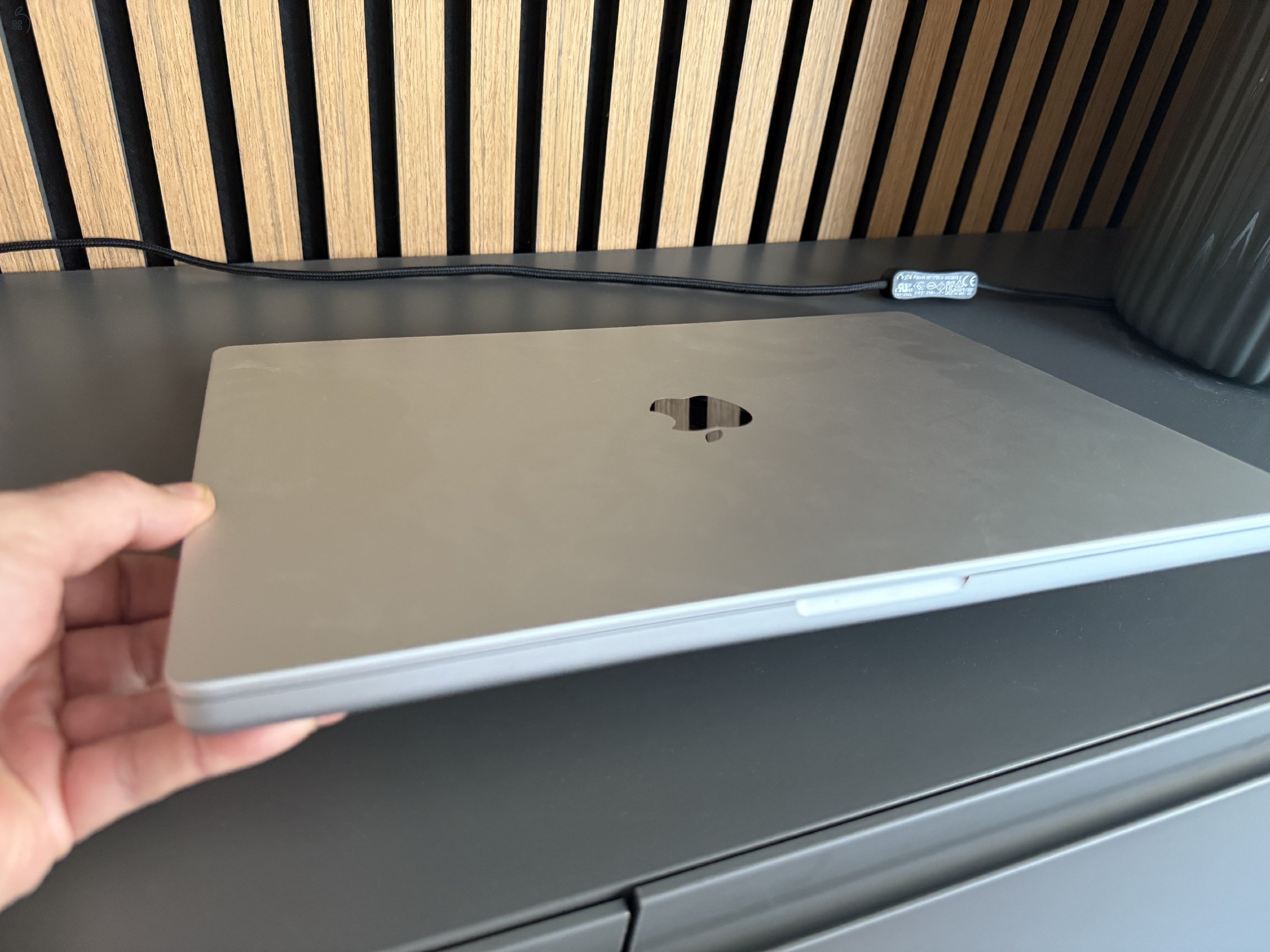 Újszerű MacBook Pro 16” Retina | 12 +19 magos M2 Pro | 16GB RAM | 512GB SSD | Újszerű állapot ????