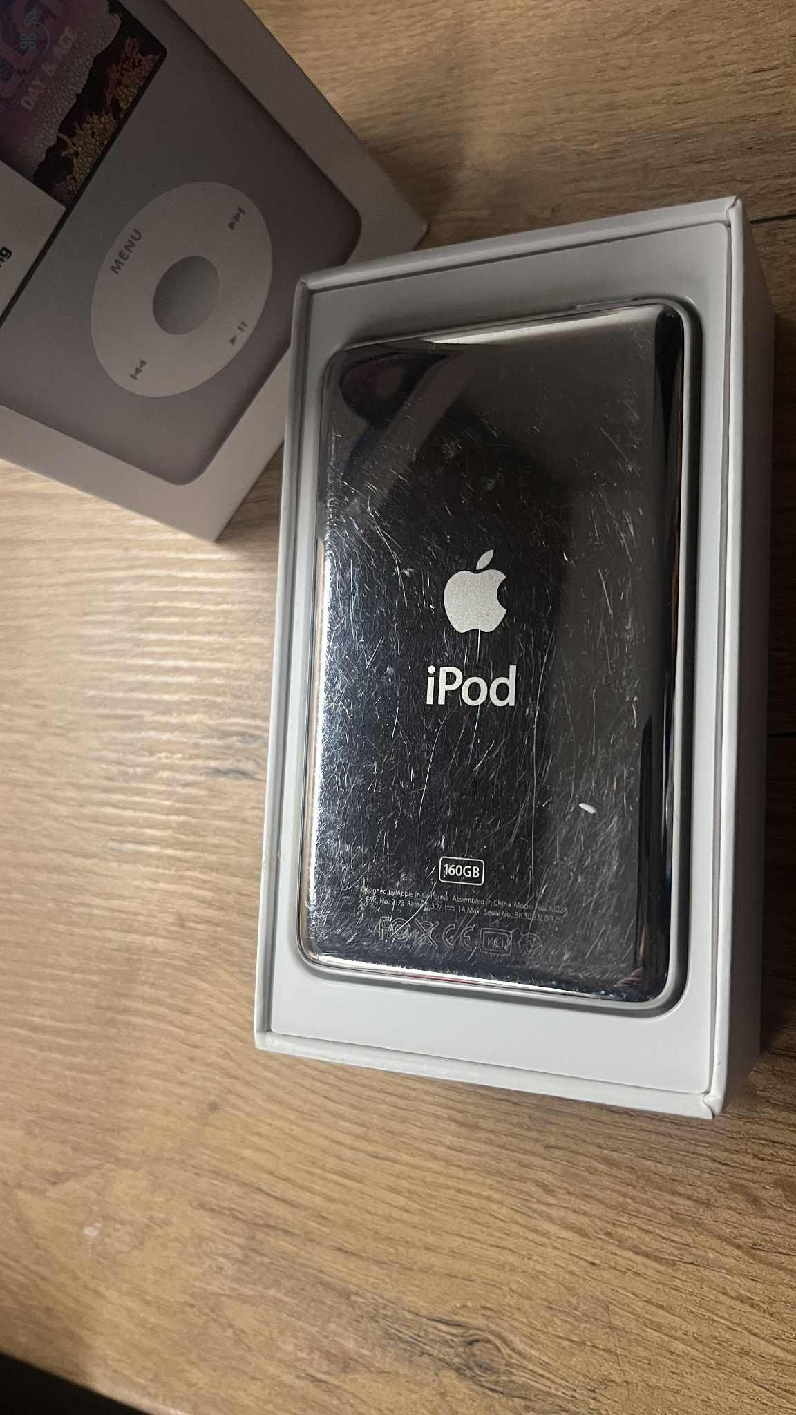 Apple iPod Classic (7. generáció) 160 GB - ezüst