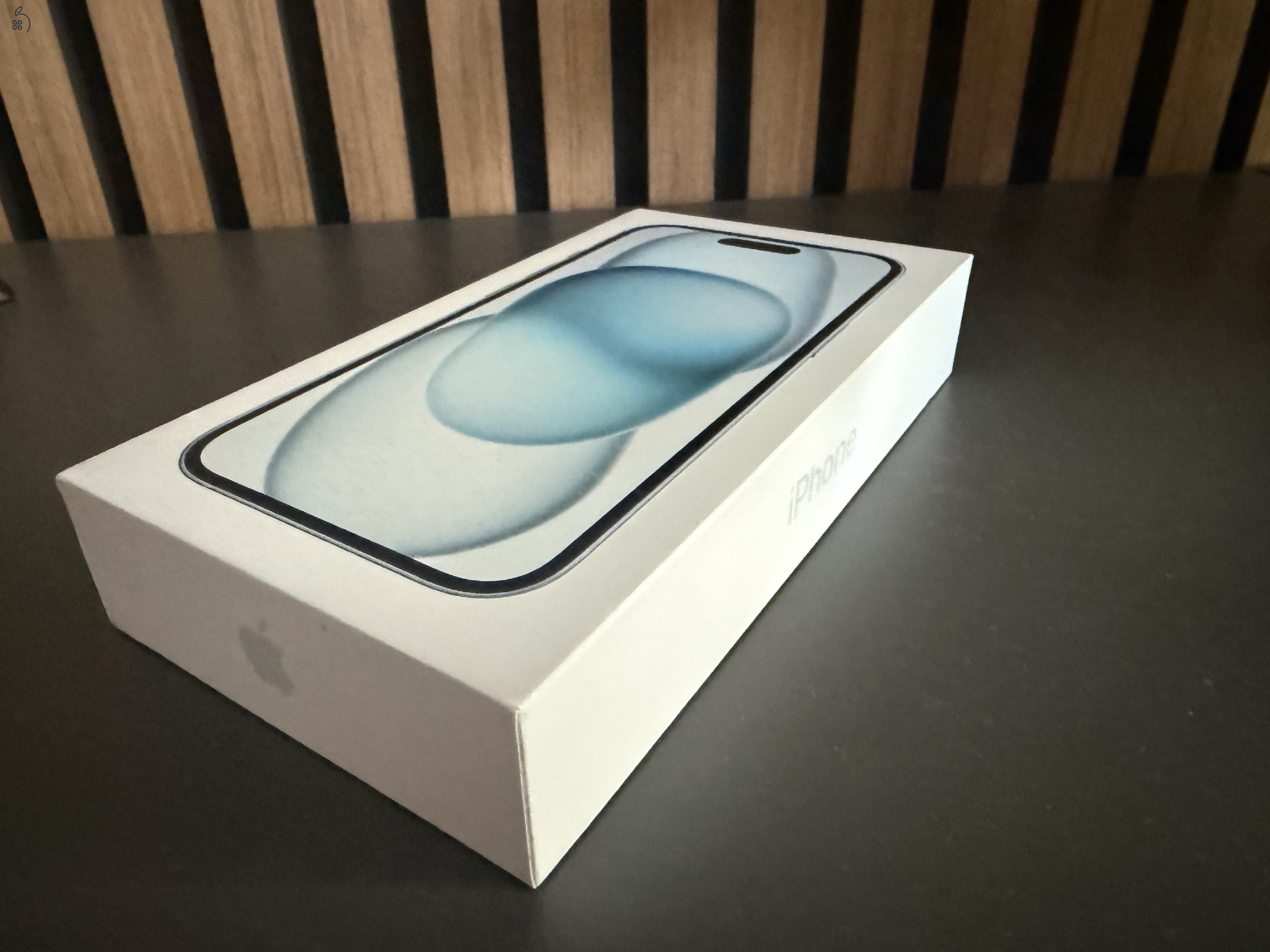 Új Bontatlan Apple iPhone 15 Garanciás