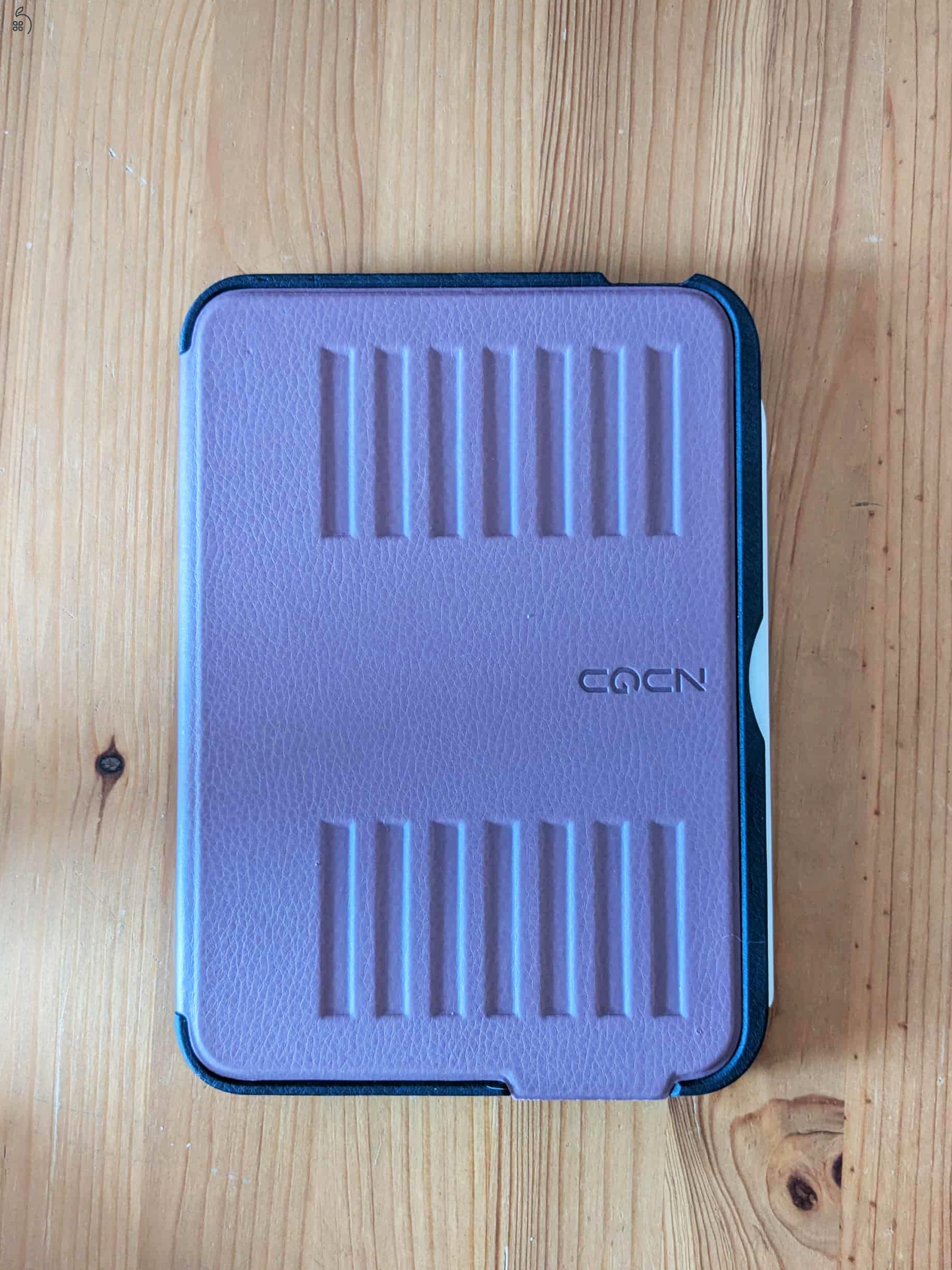 Ipad mini 6th gen (256 GB) tokkal és Apple pencillel.