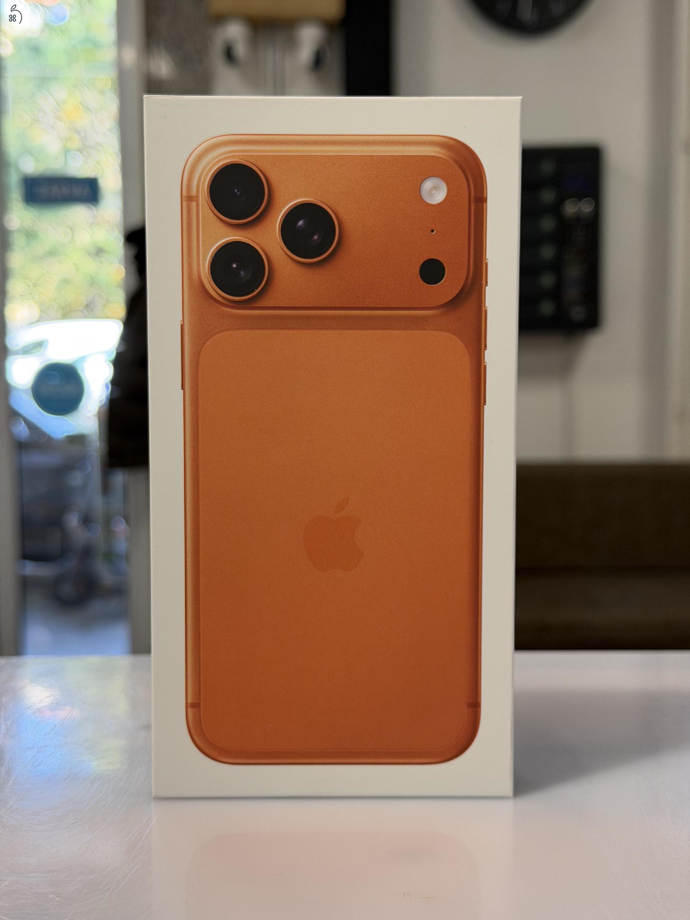 KÉSZLETRŐL iPhone 17 Pro Max 512GB Cosmic orange