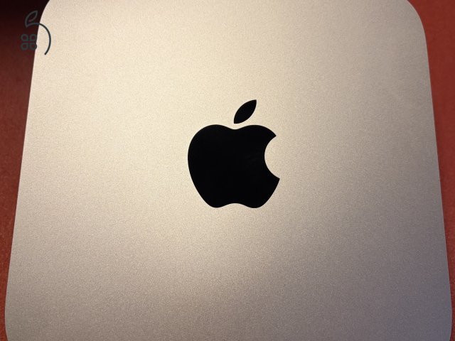 Mac Mini M2, 8 GB, 500 GB tárhely + Satechi Hub