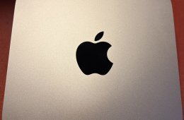 Mac Mini M2, 8 GB, 500 GB tárhely + Satechi Hub