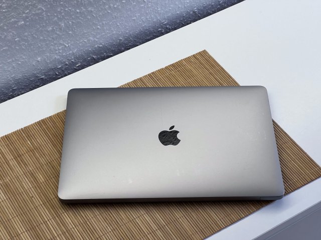 Hibátlan MacBook Air 2019 i5 13”128GB 2 ÉV Garanciával Számlával