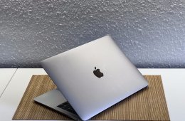 Hibátlan MacBook Air 2019 i5 13”128GB 2 ÉV Garanciával Számlával