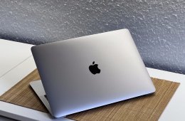 Hibátlan MacBook Air 2019 i5 13”128GB 2 ÉV Garanciával Számlával