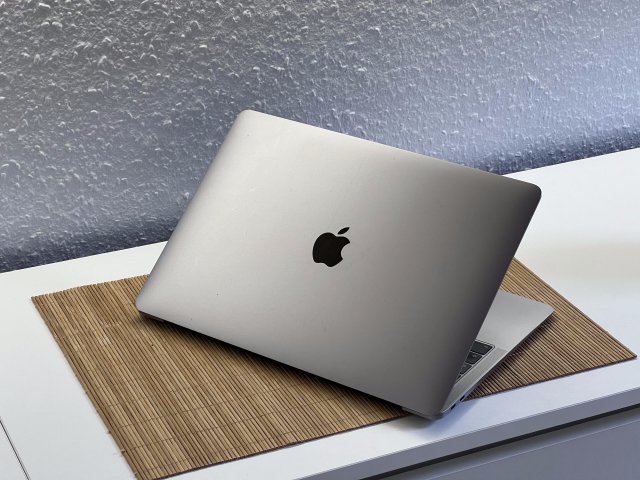 Hibátlan MacBook Air 2019 i5 13”128GB 2 ÉV Garanciával Számlával