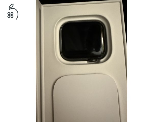 Fekete 40mm iWatch eladó