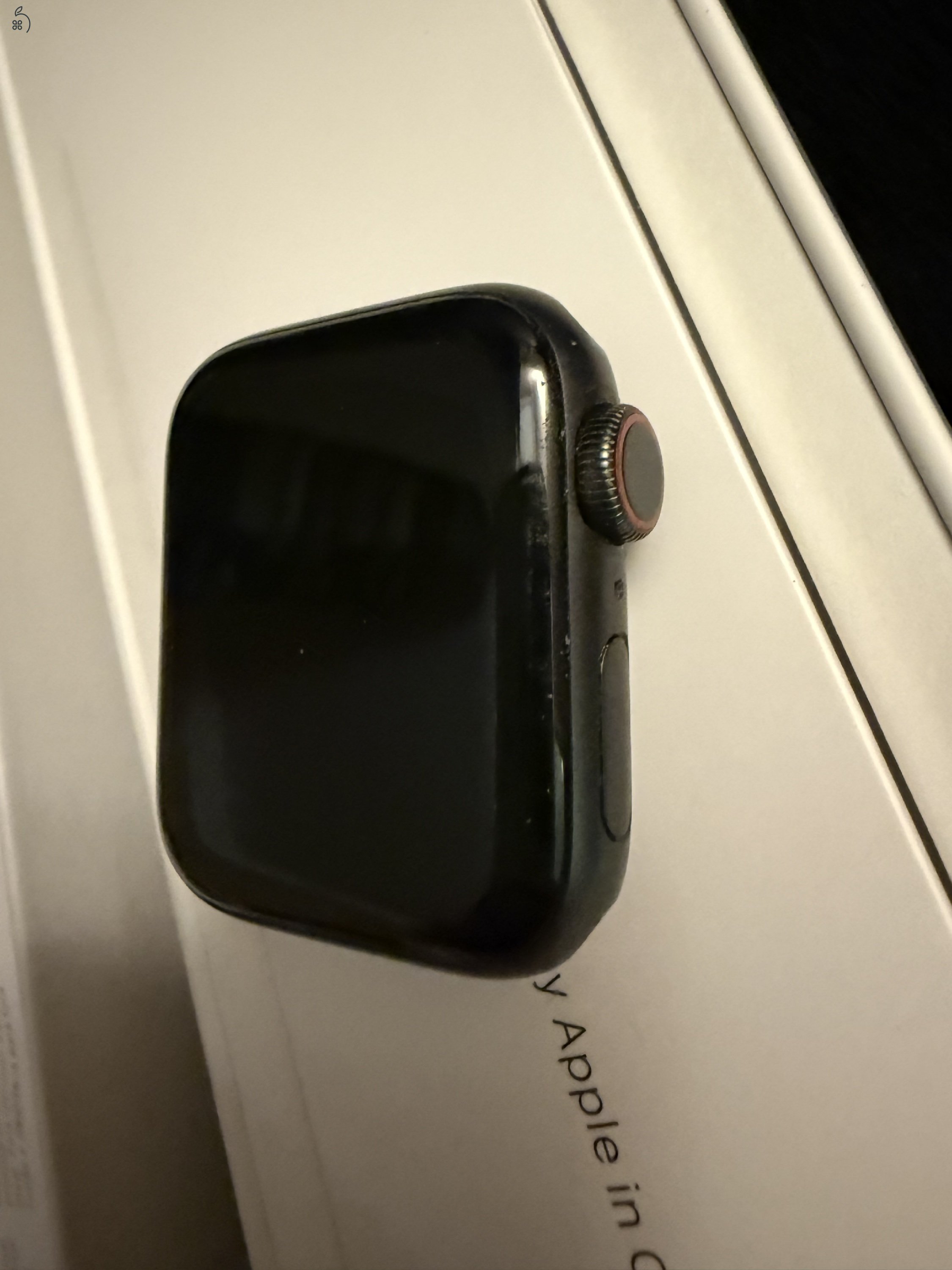 Fekete 40mm iWatch eladó