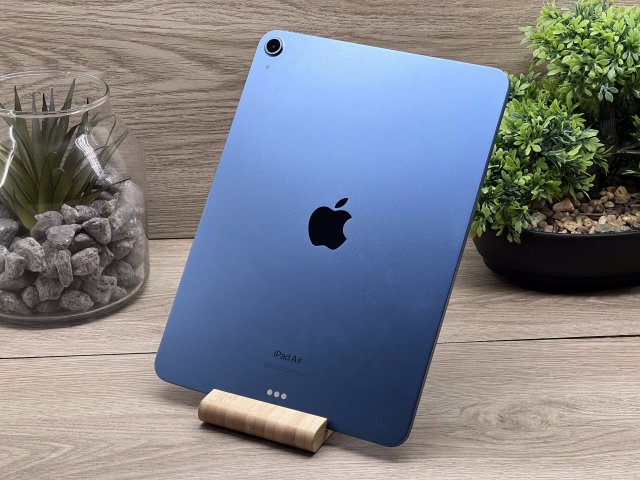 iPad Air 5th Blue 64GB 2 ÉV Garanciával Számlával 93% Akksi