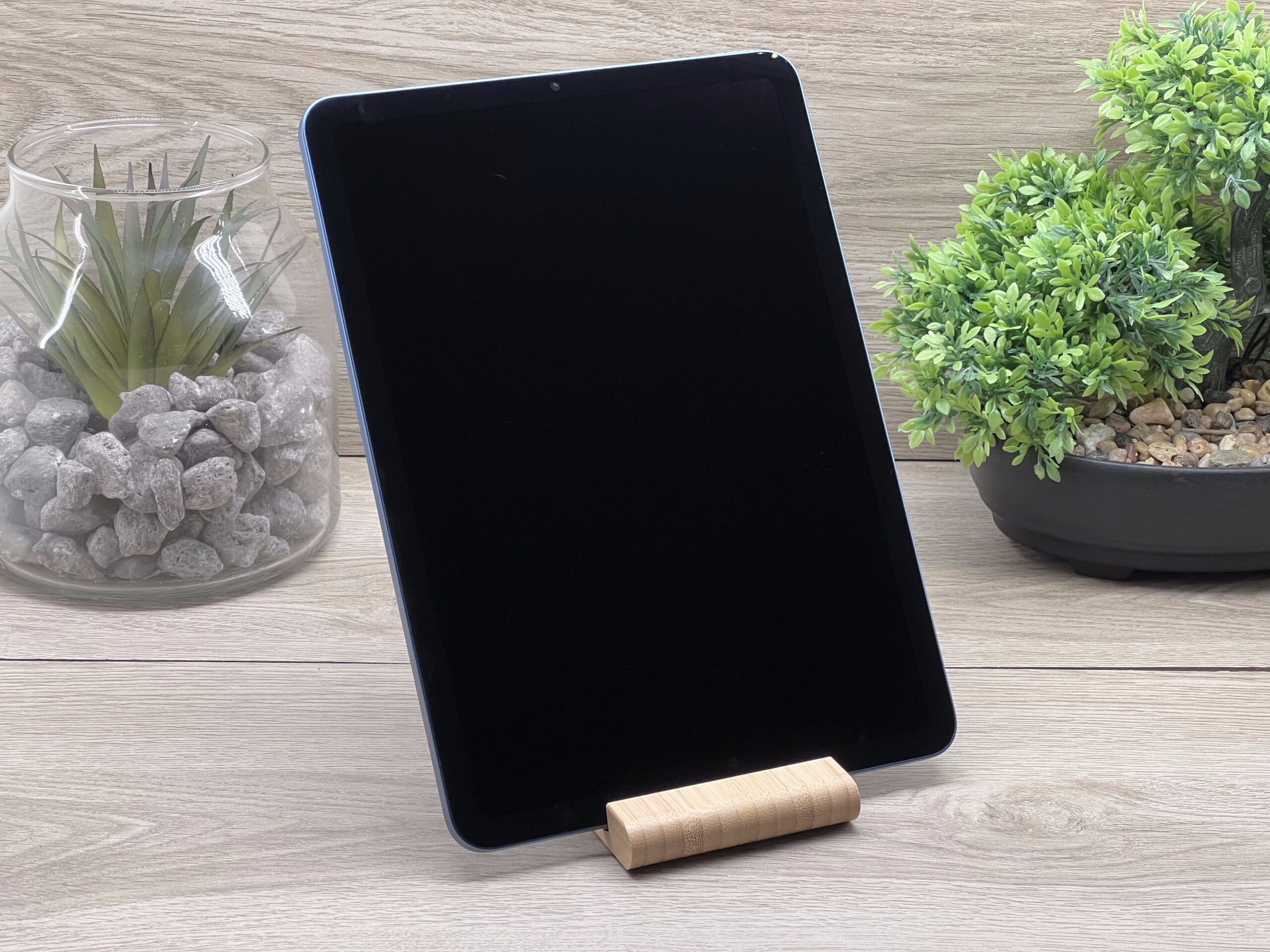 iPad Air 5th Blue 64GB 2 ÉV Garanciával Számlával 93% Akksi