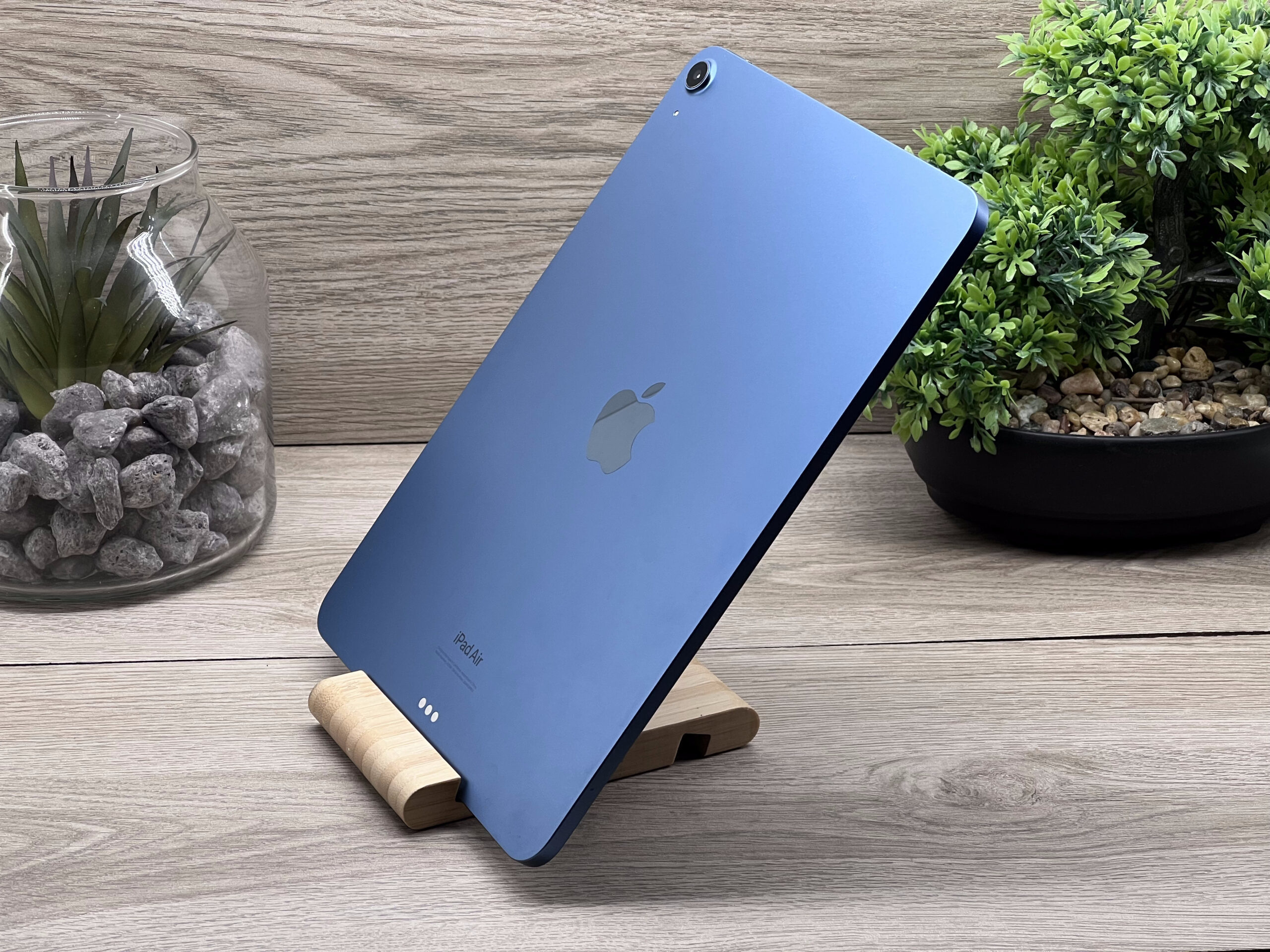 iPad Air 5th Blue 64GB 2 ÉV Garanciával Számlával 93% Akksi