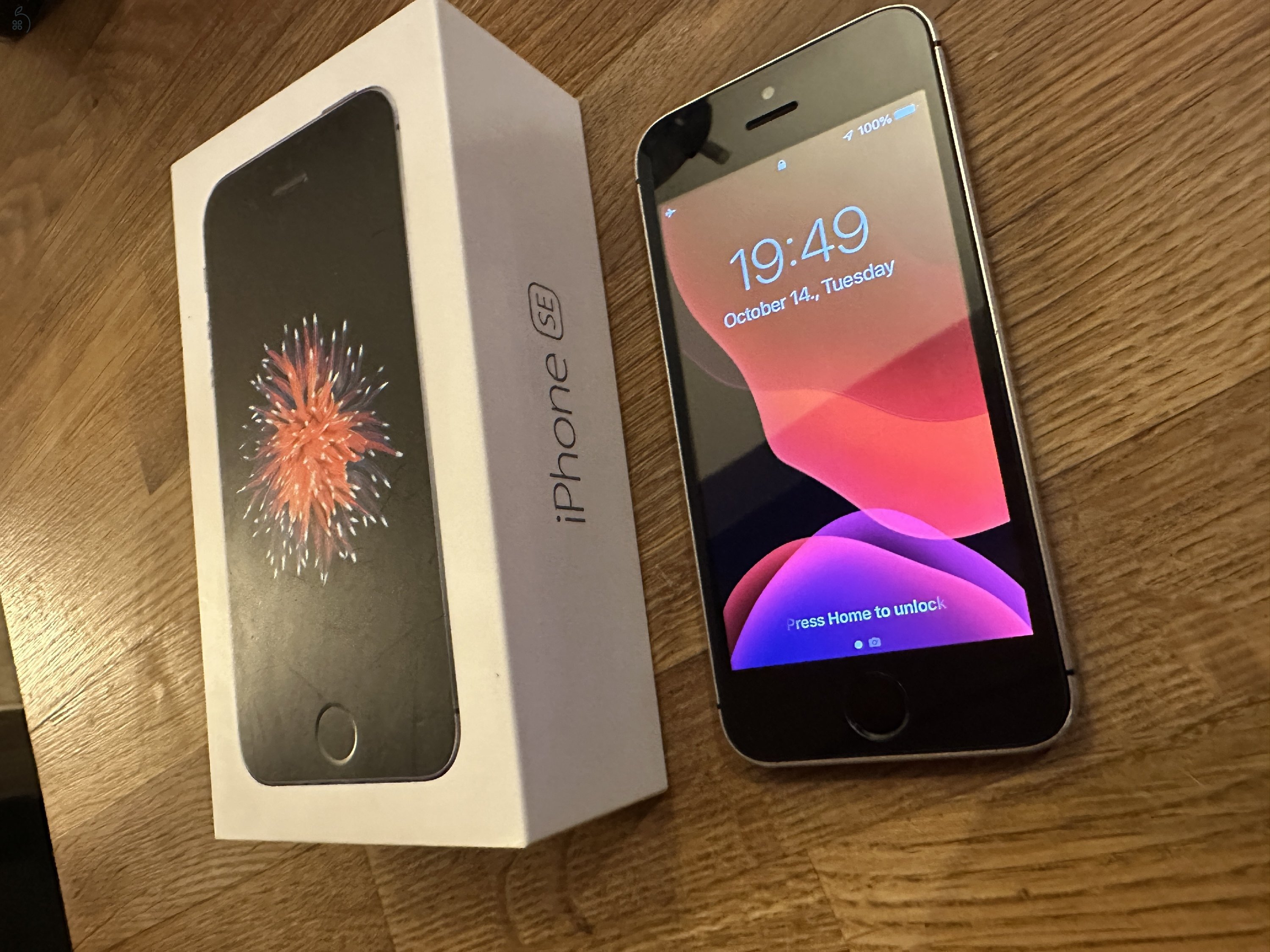 iPhone SE(1) 64GB Space Grey