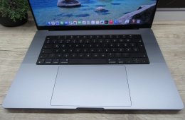 Apple MacBook Pro 16” (2021, M1 Pro) – Liquid Retina XDR + ProMotion 120 Hz, brutál üzemidő – 32 GB RAM – 512 GB SSD – Használt, újszerű – 10 ciklus / 100% akku – 3 hónap garancia