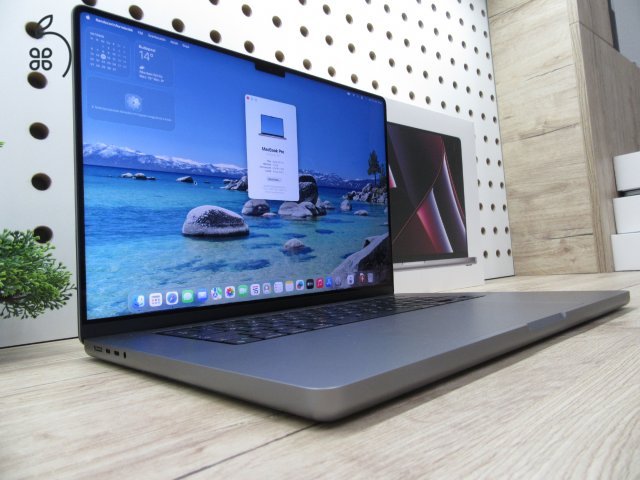 Apple MacBook Pro 16” (2021, M1 Pro) – Liquid Retina XDR + ProMotion 120 Hz, brutál üzemidő – 32 GB RAM – 512 GB SSD – Használt, újszerű – 10 ciklus / 100% akku – 3 hónap garancia
