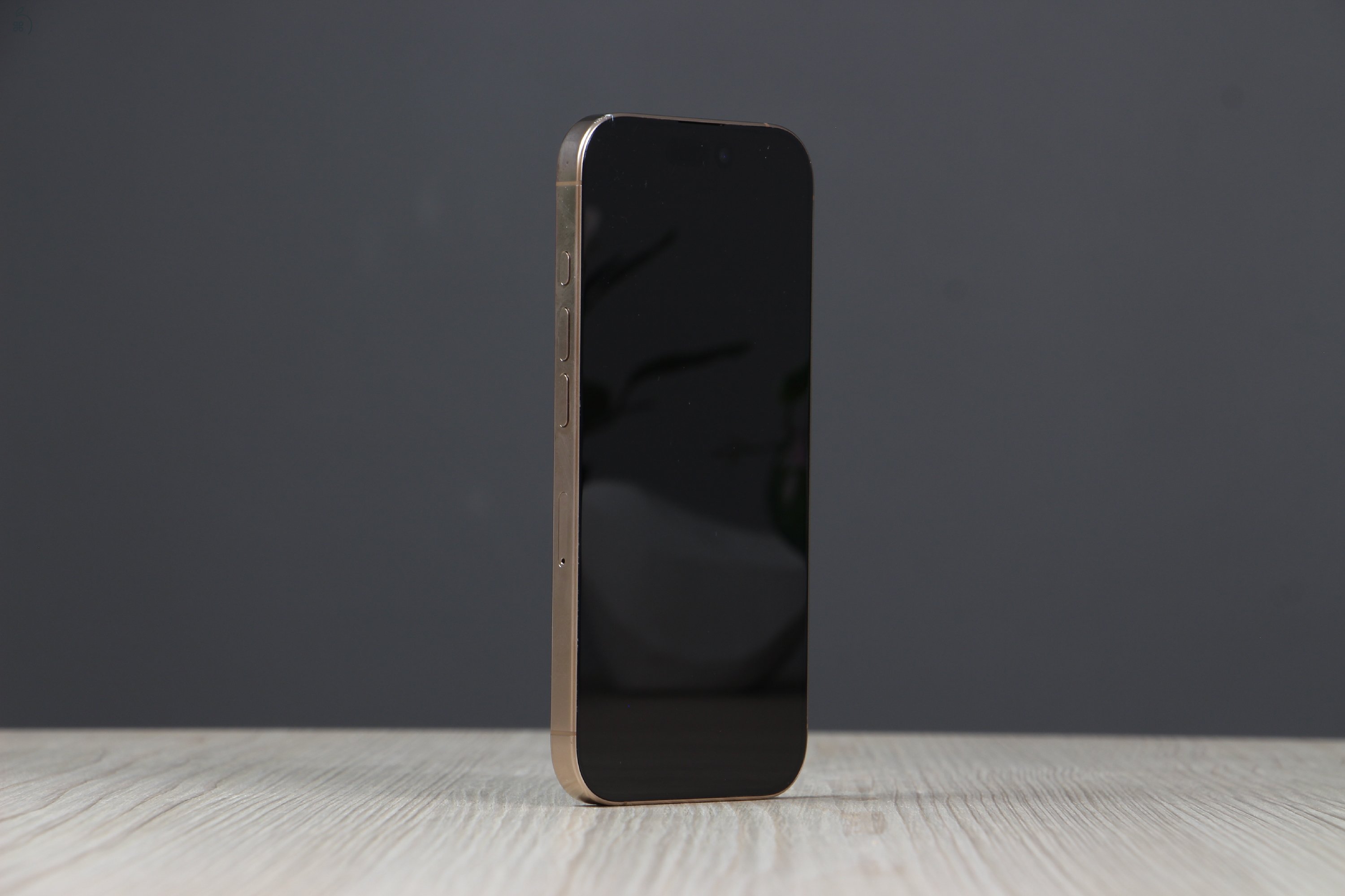 Újszerű iPhone 16 Pro 512 Desert Gold US-7279
