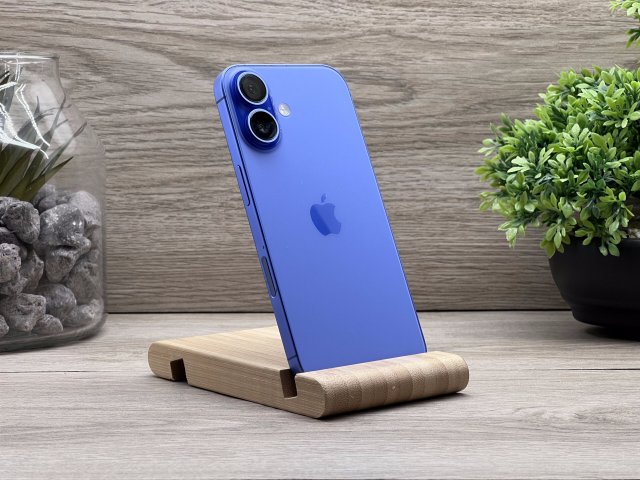 Hibátlan iPhone 16 Marine Blue 128GB 2 ÉV Garanciával Számlával 96% Akksi