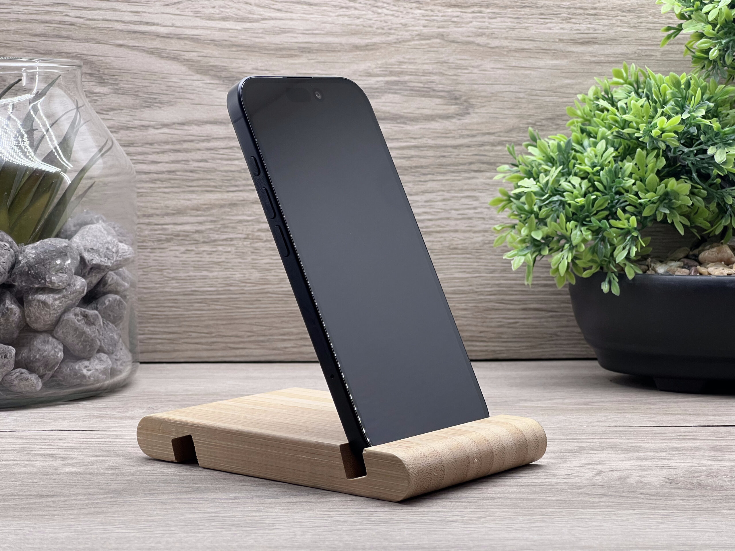 Hibátlan iPhone 16 Black 256GB 2 ÉV Garanciával Számlával 100% Akksi