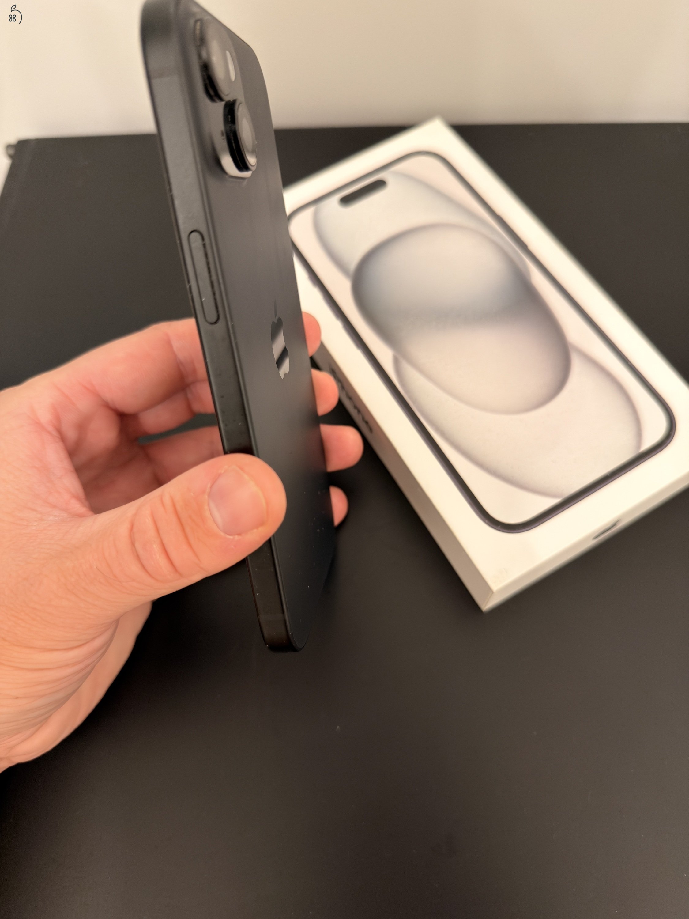 Eladó iPhone 15 – 128 GB – Fekete – Hibátlan, karcmentes állapotban!