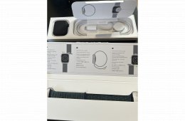 Apple Watch S9 ESIM Éjfekete 45 mm Midnight Loop