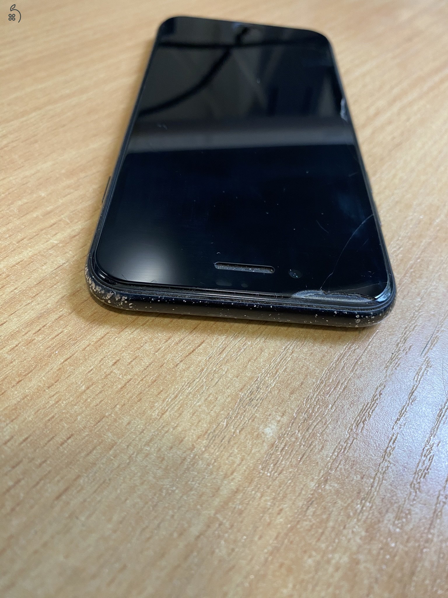 iPhone SE 2020 64GB JetBlack Független Új Akku 