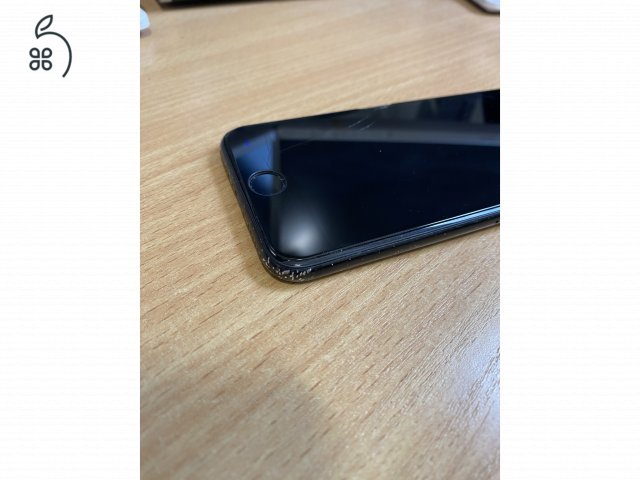 iPhone SE 2020 64GB JetBlack Független Új Akku 