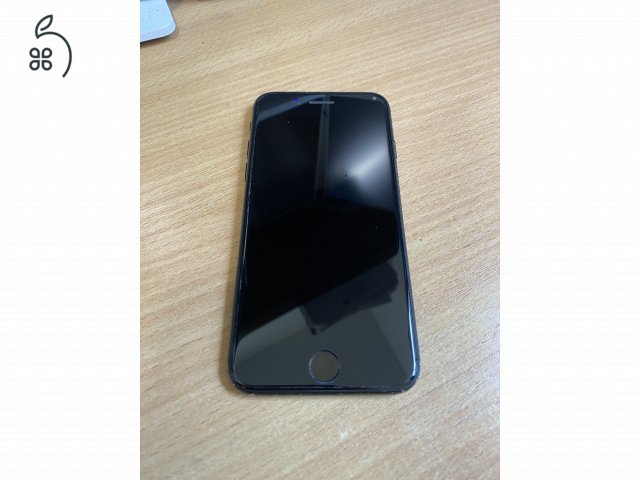 iPhone SE 2020 64GB JetBlack Független Új Akku 