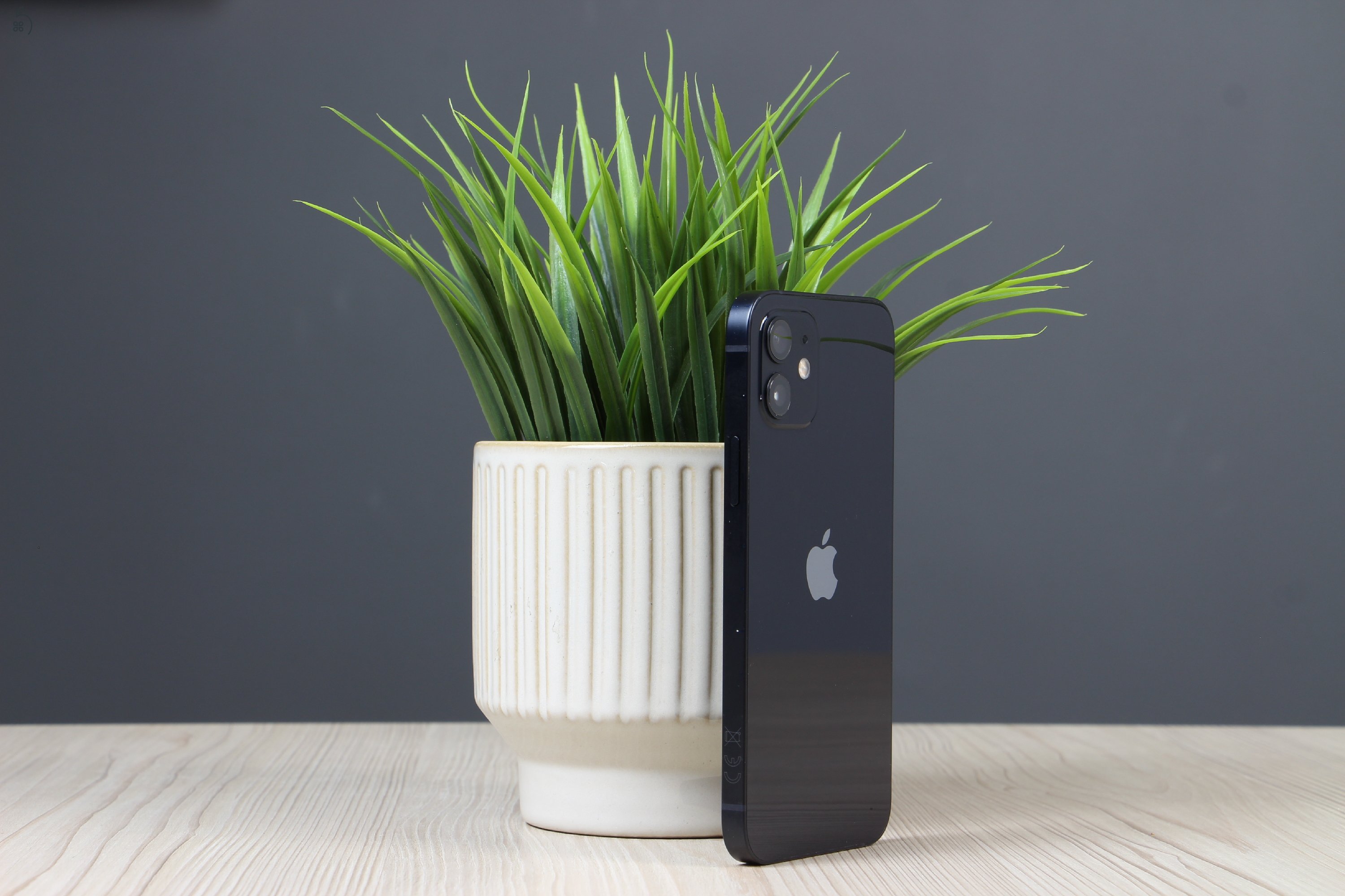 Apple iPhone 12 64GB Midnight B US-7284
