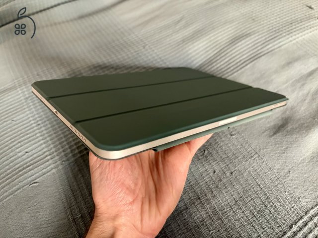 ÚJ (3 hónapos) M3 iPad Air (11”, 128 GB, csillagfény) + Magic Keyboard (magyar)