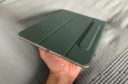 ÚJ (3 hónapos) M3 iPad Air (11”, 128 GB, csillagfény) + Magic Keyboard (magyar)