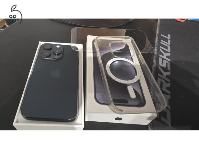 2 éves Apple iPhone 15 Pro titánkék 128GB eladó